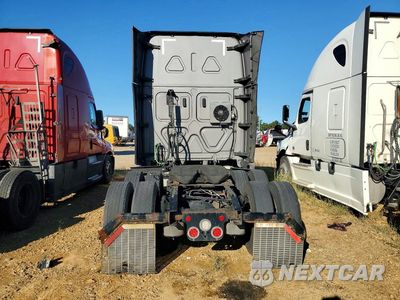 Zdjęcie 6 z 14 samochodu: 2022 FREIGHTLINER CASCADIA 126