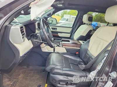 Zdjęcie 7 z 12 samochodu: 2024 TOYOTA SEQUOIA CAPSTONE VIN:7SVAAABA4RX023689 - miniatura