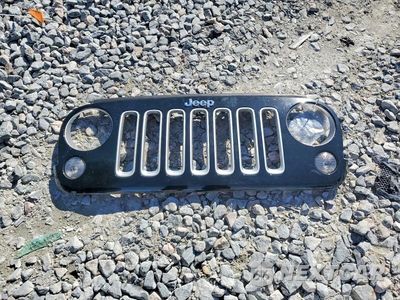 Zdjęcie 12 z 13 samochodu: 2016 JEEP WRANGLER UNLIMITED SAHARA VIN:1C4BJWEGXGL130018 - miniatura