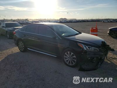 Czwarte zdjęcie samochodu z boku: 2017 HYUNDAI SONATA SPORT VIN:5NPE34AFXHH571453 - miniatura