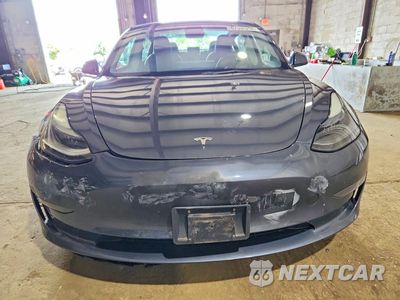 Piąte zdjęcie samochodu w środku: 2023 TESLA MODEL 3 VIN:5YJ3E1EA1PF428502 - miniatura