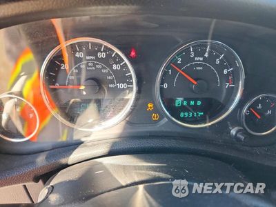 Zdjęcie 9 z 12 samochodu: 2017 JEEP WRANGLER UNLIMITED SPORT VIN:1C4BJWDG2HL544607 - miniatura