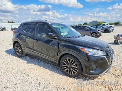 Czwarte zdjęcie samochodu z boku: 2024 NISSAN KICKS SV VIN:3N1CP5CV2RL474662 - miniatura