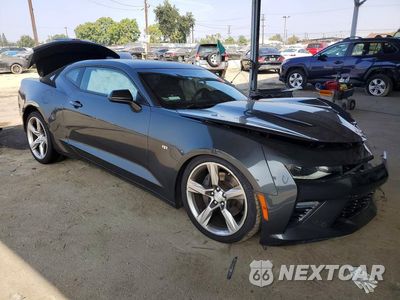 Czwarte zdjęcie samochodu z boku: 2018 CHEVROLET CAMARO SS VIN:1G1FF1R7XJ0129579 - miniatura