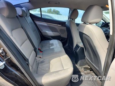 Zdjęcie 10 z 13 samochodu: 2017 HYUNDAI ELANTRA SE VIN:5NPD84LF4HH003922 - miniatura