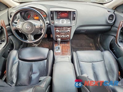 Zdjęcie 8 z 12 samochodu: 2010 NISSAN MAXIMA 3.5 S VIN:1N4AA5AP4AC859771 - miniatura