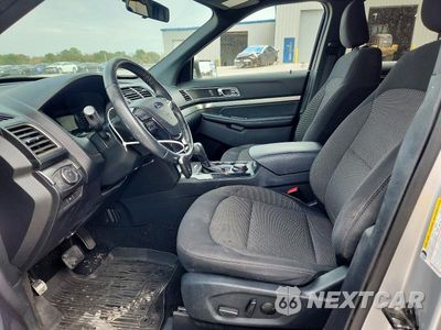 Zdjęcie 7 z 13 samochodu: 2019 FORD EXPLORER XLT VIN:1FM5K8D85KGA15646 - miniatura