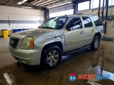 2010 GMC YUKON SLT 1GKUKCE04AR123369 - główne zdjęcie licytacji z USA - miniatura
