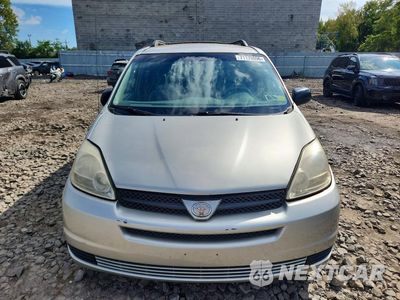 Piąte zdjęcie samochodu w środku: 2005 TOYOTA SIENNA LE 8 PASSENGER VIN:5TDZA23C55S359855 - miniatura