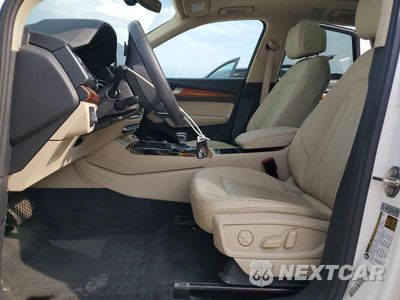 Zdjęcie 7 z 13 samochodu: 2021 AUDI Q5 PREMIUM VIN:WA1AAAFY1M2136601 - miniatura