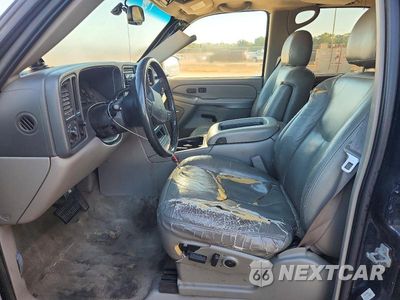 Zdjęcie 7 z 13 samochodu: 2004 CHEVROLET TAHOE C1500 VIN:1GNEC13Z84R258790 - miniatura