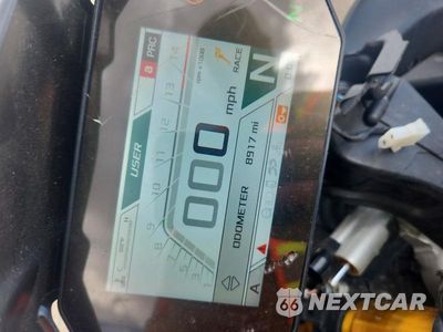 Zdjęcie 7 z 9 samochodu: 2021 APRILIA RSV4 1100 FACTORY VIN:ZD4KYUB03MS000238 - miniatura