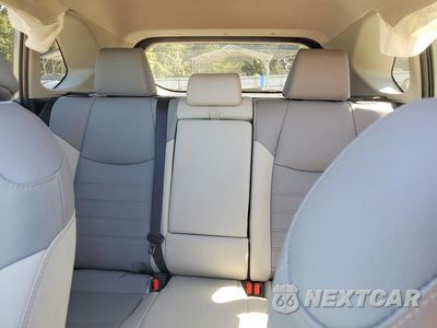 Zdjęcie 10 z 13 samochodu: 2020 TOYOTA RAV4 XLE PREMIUM VIN:2T3C1RFV5LW092286 - miniatura