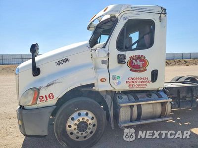 Zdjęcie 13 z 13 samochodu: 2016 FREIGHTLINER CASCADIA 125 VIN:3AKBGDD57GSGU9465 - miniatura