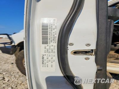 Zdjęcie 12 z 12 samochodu: 2014 RAM 3500 ST VIN:3C63RRGL8EG150391 - miniatura