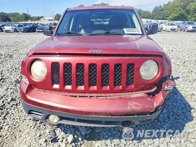 Piąte zdjęcie samochodu w środku: 2011 JEEP PATRIOT LATITUDE VIN:1J4NT4GB0BD110239 - miniatura