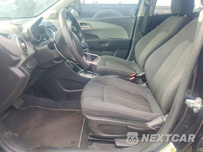 Zdjęcie 7 z 12 samochodu: 2015 CHEVROLET SONIC LT VIN:1G1JC6SG0F4213324 - miniatura