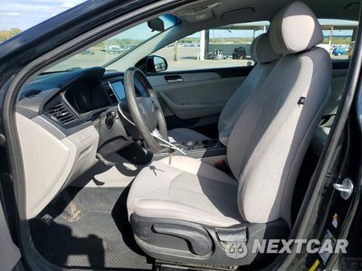 Zdjęcie 7 z 12 samochodu: 2018 HYUNDAI SONATA SE VIN:5NPE24AF2JH629239 - miniatura