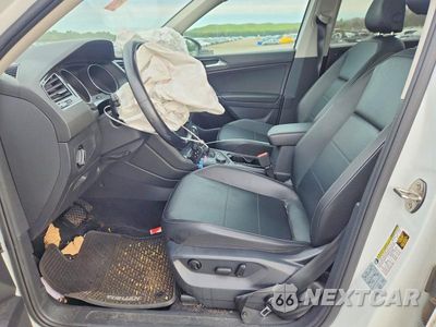 Zdjęcie 7 z 13 samochodu: 2018 VOLKSWAGEN TIGUAN SE VIN:3VV2B7AX9JM089283 - miniatura