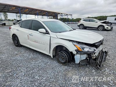 Czwarte zdjęcie samochodu z boku: 2019 NISSAN ALTIMA S VIN:1N4BL4BV3KC137473 - miniatura
