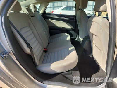 Zdjęcie 10 z 13 samochodu: 2019 FORD FUSION S VIN:3FA6P0G76KR239490 - miniatura