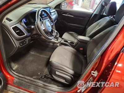Zdjęcie 7 z 14 samochodu: 2021 KIA SELTOS S VIN:KNDEUCA27M7141589 - miniatura