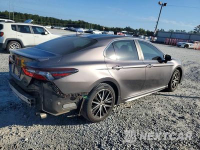Trzecie zdjęcie samochodu z tyłu: 2021 TOYOTA CAMRY SE VIN:4T1G11AK6MU404612 - miniatura
