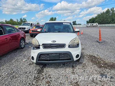 Piąte zdjęcie samochodu w środku: 2012 KIA SOUL + VIN:KNDJT2A62C7434975 - miniatura
