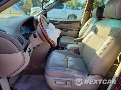 Zdjęcie 7 z 13 samochodu: 2005 TOYOTA SIENNA XLE LIMITED 7 PASSENGER VIN:5TDBA22C25S041758 - miniatura