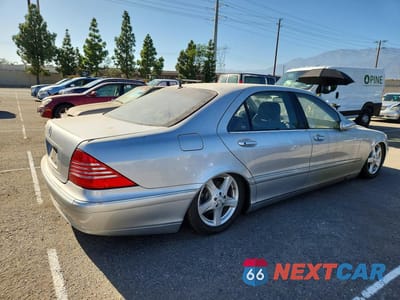 Trzecie zdjęcie samochodu z tyłu: 2004 MERCEDES-BENZ S 430 VIN:WDBNG70J14A390737 - miniatura