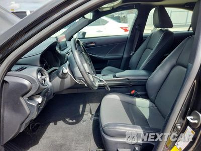 Zdjęcie 7 z 12 samochodu: 2024 LEXUS IS 300 BASE VIN:JTHCA1D23R5131918 - miniatura