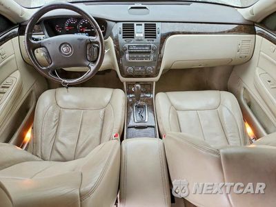 Zdjęcie 8 z 12 samochodu: 2008 CADILLAC DTS VIN:1G6KD57Y18U139793 - miniatura