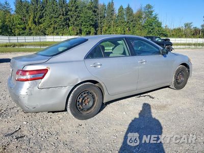 Trzecie zdjęcie samochodu z tyłu: 2010 TOYOTA CAMRY LE VIN:4T4BF3EK1AR001625 - miniatura