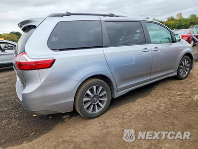 Trzecie zdjęcie samochodu z tyłu: 2018 TOYOTA SIENNA LE VIN:5TDJZ3DC4JS195602 - miniatura