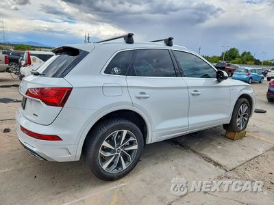 Trzecie zdjęcie samochodu z tyłu: 2022 AUDI Q5 PREMIUM PLUS 45 VIN:WA1EAAFYXN2055082 - miniatura