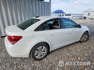 Trzecie zdjęcie samochodu z tyłu: 2015 CHEVROLET CRUZE LS VIN:1G1PA5SH4F7176960 - miniatura