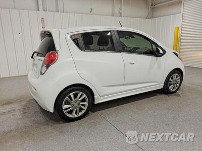 Trzecie zdjęcie samochodu z tyłu: 2014 CHEVROLET SPARK EV 1LT VIN:KL8CK6S06EC444165 - miniatura