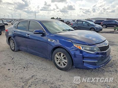 Czwarte zdjęcie samochodu z boku: 2017 KIA OPTIMA LX VIN:5XXGT4L33HG170446 - miniatura