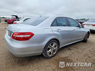 Trzecie zdjęcie samochodu z tyłu: 2010 MERCEDES-BENZ E 350 4MATIC VIN:WDDHF8HB4AA246427 - miniatura