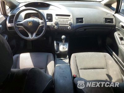 Zdjęcie 8 z 12 samochodu: 2011 HONDA CIVIC LX-S VIN:2HGFA1F62BH549661 - miniatura