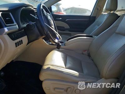Zdjęcie 7 z 13 samochodu: 2017 TOYOTA HIGHLANDER LIMITED VIN:5TDDZRFHXHS439482 - miniatura