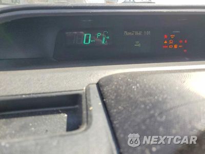 Zdjęcie 9 z 13 samochodu: 2013 TOYOTA PRIUS C FOUR VIN:JTDKDTB31D1041792 - miniatura