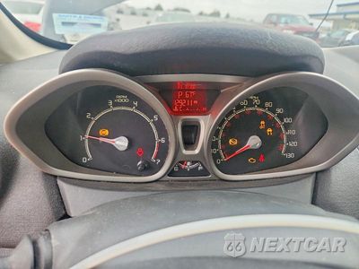 Zdjęcie 9 z 12 samochodu: 2013 FORD FIESTA SE VIN:3FADP4EJ1DM199123 - miniatura