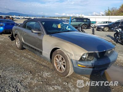 Czwarte zdjęcie samochodu z boku: 2005 FORD MUSTANG VIN:1ZVFT84N355253942 - miniatura