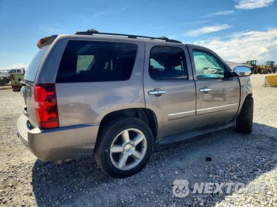 Trzecie zdjęcie samochodu z tyłu: 2013 CHEVROLET TAHOE K1500 LTZ VIN:1GNSKCE01DR183835 - miniatura