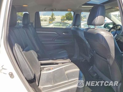 Zdjęcie 11 z 13 samochodu: 2017 TOYOTA HIGHLANDER SE VIN:5TDJZRFH0HS517027 - miniatura