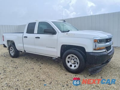 Czwarte zdjęcie samochodu z boku: 2019 CHEVROLET SILVERADO LD C1500 VIN:2GCRCNEC8K1200629 - miniatura