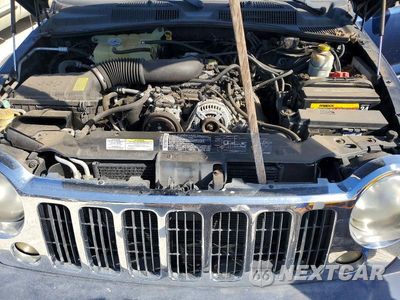 Zdjęcie 12 z 13 samochodu: 2005 JEEP LIBERTY LIMITED VIN:1J4GL58K75W559939 - miniatura