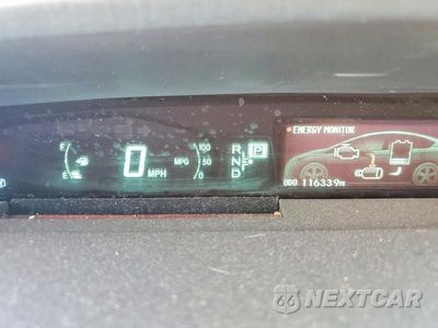 Zdjęcie 9 z 12 samochodu: 2015 TOYOTA PRIUS THREE VIN:JTDKM3DU4F1901559 - miniatura
