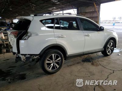 Trzecie zdjęcie samochodu z tyłu: 2018 TOYOTA RAV4 XLE VIN:JTMWFREV6JJ737331 - miniatura